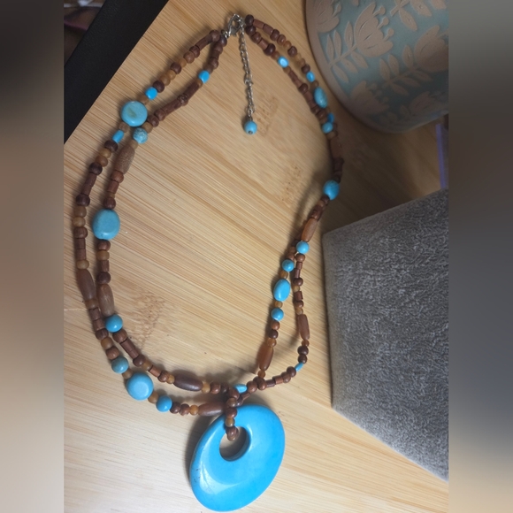 Turquoise and Brown Beaded Necklace Jewelry Set - Picture 5 of 7